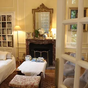 Au Fil De L'aulne Bed & Breakfast